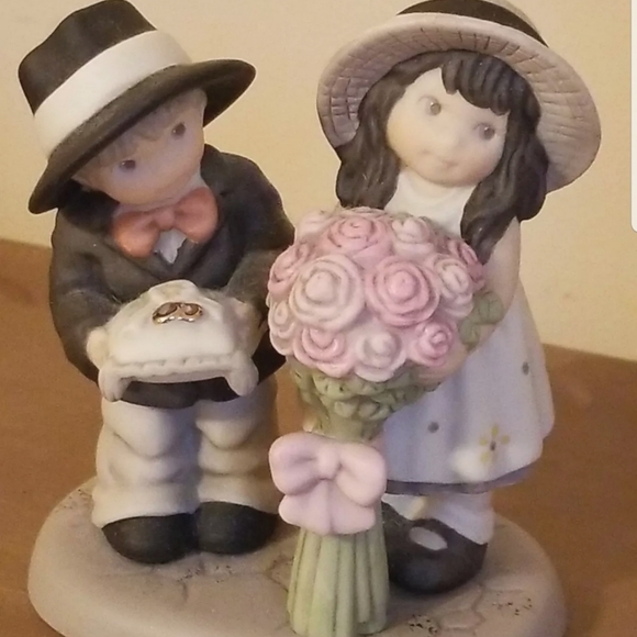 Pretty As A Picture Bearing The Blossoms Of Love Flower Girl Ring Bearer 786098 - Picture 2 of 12